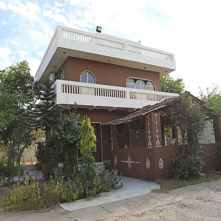 Oyo 10936 Rajasthan Resort Пушкар Екстериор снимка