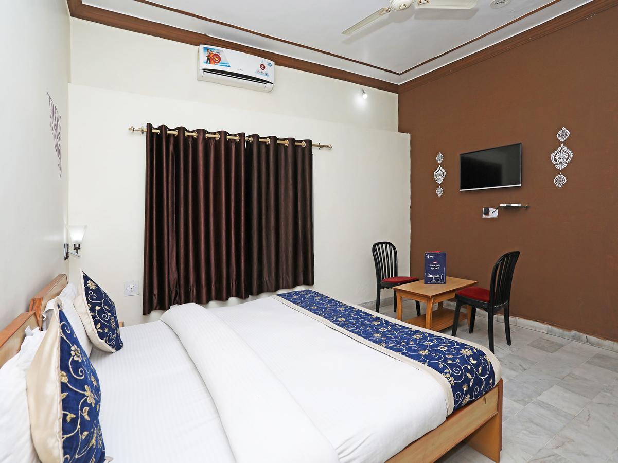 Oyo 10936 Rajasthan Resort Пушкар Екстериор снимка