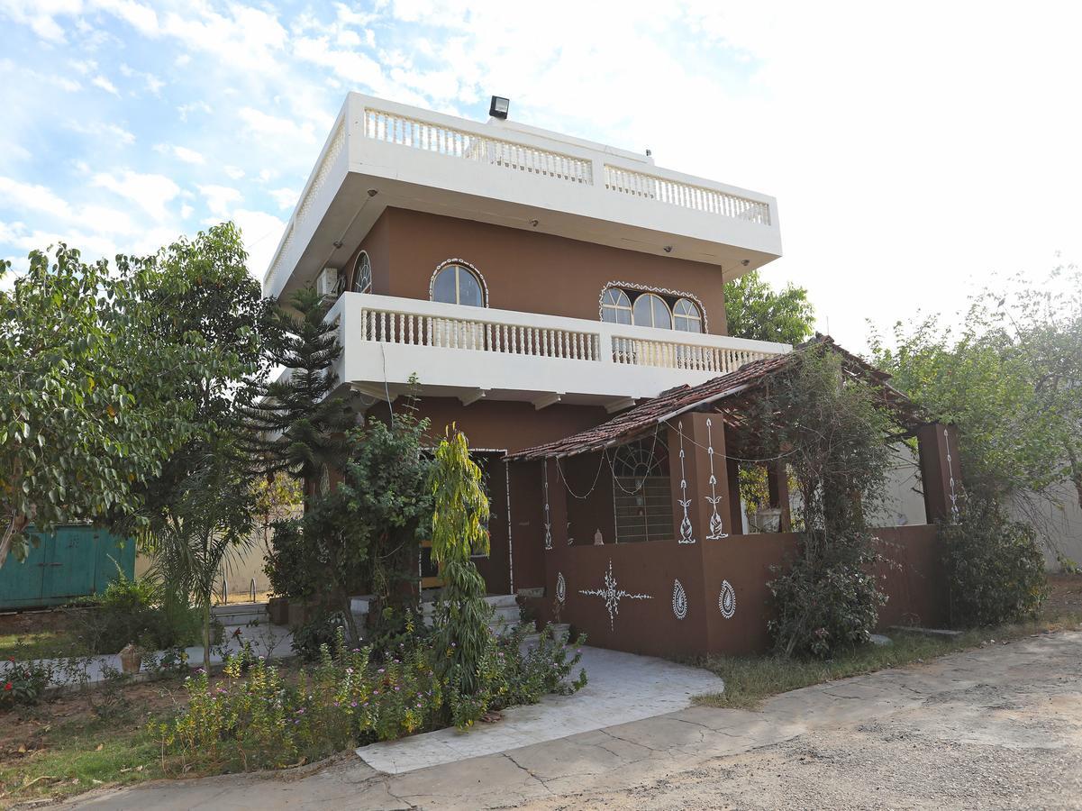 Oyo 10936 Rajasthan Resort Пушкар Екстериор снимка