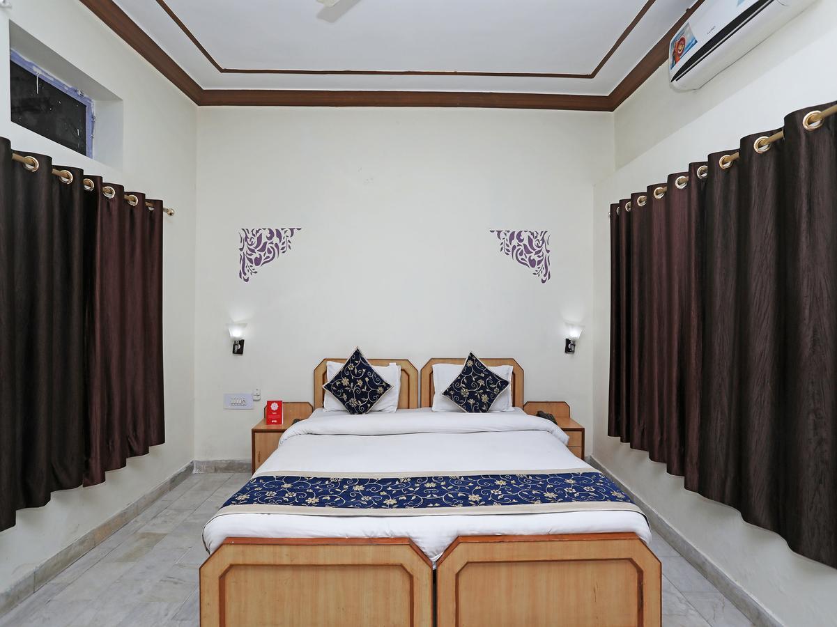 Oyo 10936 Rajasthan Resort Пушкар Екстериор снимка